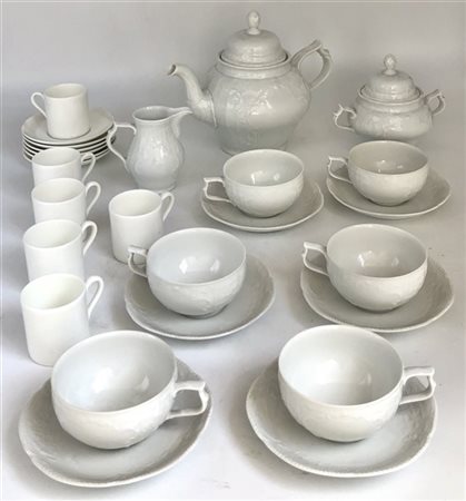 Manifattura diverse: servizio da te in porcellana bianca composto da sei tazze