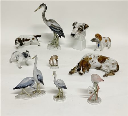 Manifattura di Rosenthal. Lotto composto da dieci figure in porcellana policrom