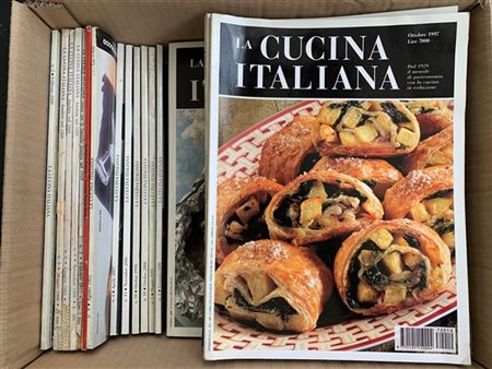 La cucina italiana. Un cartone contenente numerosi volumi della rivista unito a