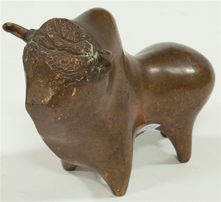 OCHOA CLEMENTE Cascante (E) 1937 "Toro" anni '70 H cm. 16 scultura in bronzo,...