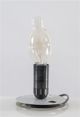 ACHILLE CASTIGLIONI Lampada da tavolo in metallo e plastica modello...