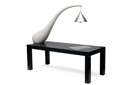 SANDRO CHIA Scrivania con struttura in legno laccato opaco con litografia...