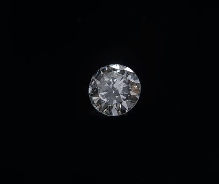 DIAMANTE SCIOLTO Taglio brillante rotondo, di ct 2,26. Accompagnato di...