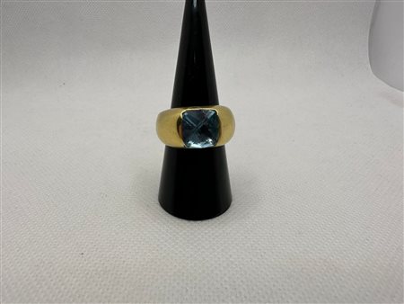 ANELLO IN ORO CON PIETRA AZZURRA - STE59
