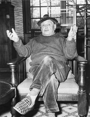 Robert Doisneau (1912-1994)  - Mac Orlan, 1950s