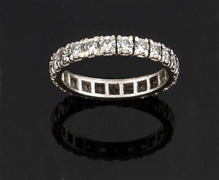 ANELLO Eternel in oro bianco con diamanti taglio brillante per complessivi ct...