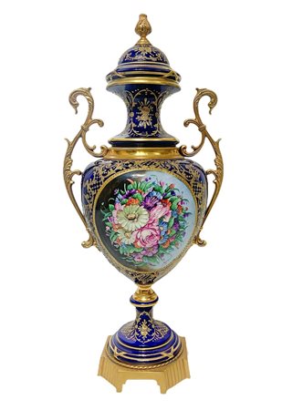 Vaso in porcellana stile Sevres
