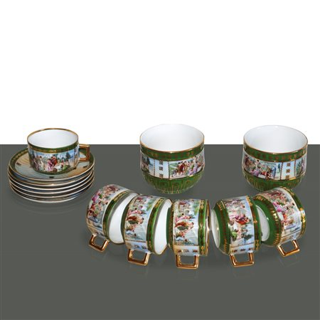 Carl Tilsch Altwasser (Polonia 1815-1882)  - Servizio da thè dipinto con figurazioni neoclassiche policrome, Silesia Germany 1925