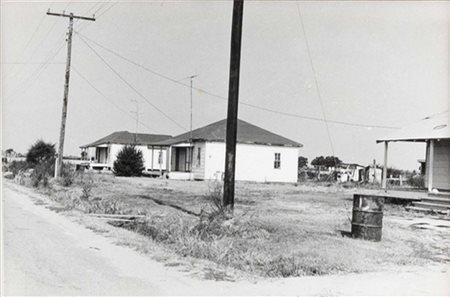 VINCENZO CASTELLA (Napoli, 1952) Hollandale, Mississipi USA 1976 stampa alla...