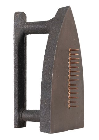 MAN RAY (Philadelphia, 1890 - Parigi, 1976) Cadeau 1921/1974 multiplo in...