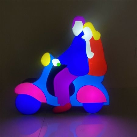 MARCO LODOLA
Scultura luminosa Vespa