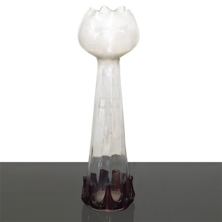 Vaso in vetro trasparente con base color ametista