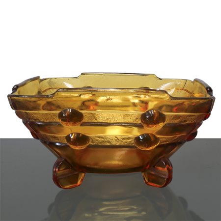 Piccolo centrortavola nei toni del pagliesco, Deco