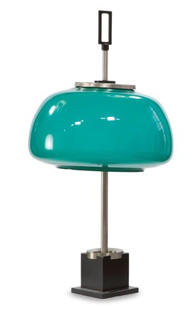 LAMPADA Lampada da tavolo con struttura in metallo laccato e nichelato,...