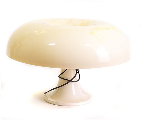 GRUPPO ARCHITETTI URBANISTI CITTA' NUOVA Nesso Lampada da tavolo con base in...