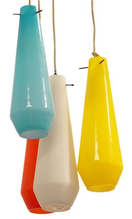LAMPADARIO Lampadario composto da quattro elementi in vetro opalino colorato...