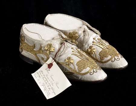 Papa PIO X (Pius PP. X, nato Giuseppe Melchiorre Sarto; Riese, 2 giugno 1835 -  Roma, 20 agosto 1914) - Scarpe pontificie