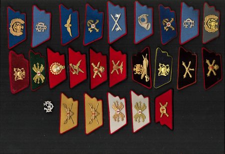 Cile - Lotto di 24 mostrine singole