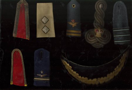 Regno Unito - Lotto di una visiera ricamata e spalline