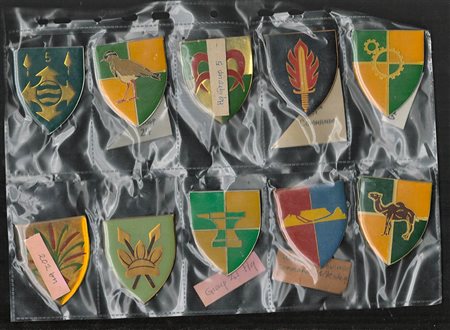 Lotto di 50 scudetti smaltati