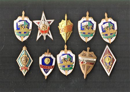 URSS - Lotto di 10 distintivi 