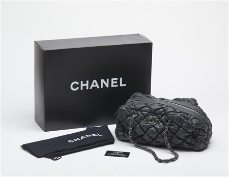  CHANEL - Chanel Paris-Moscou Bubble Quilted  Bowler bag.