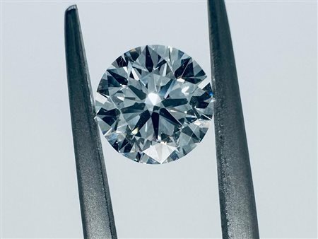 DIAMANTE 1 CT COLORE F - VVS2 - TAGLIO BRILLANTE - CERTIFICATO ID - LG30401-1
