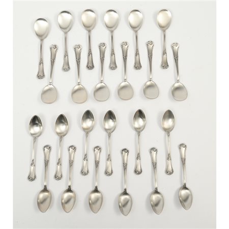 VENTIQUATTRO CUCCHIAINI