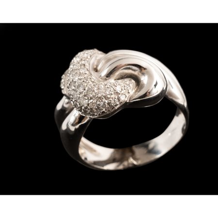 ANELLO in oro bianco 18 KT con diamanti taglio brillante