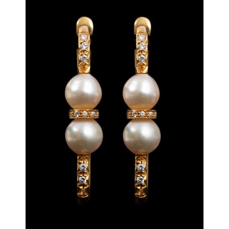 ORECCHINI in oro giallo 18 KT con brillanti e perle