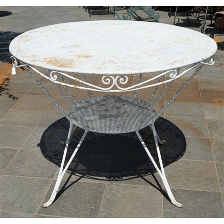 TAVOLO tondo in ferro con sette poltrone