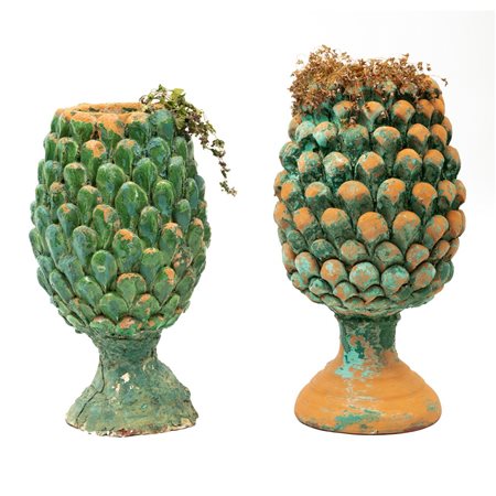 DUE PIGNE in terracotta