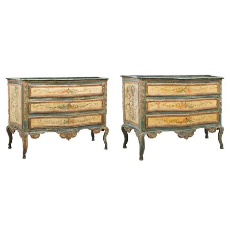 EBANISTERIA MARCHIGIANA DEL XVIII SECOLO
Coppia cassettoni