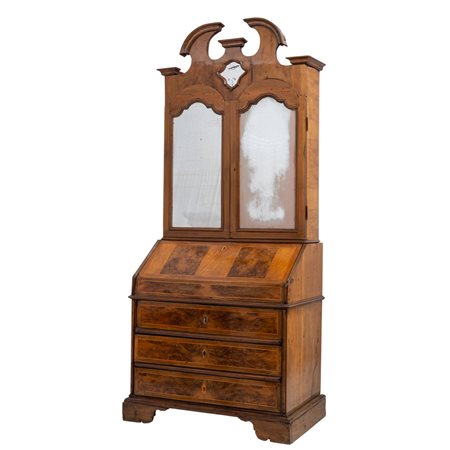 EBANISTERIA VENETA DEL XVIII SECOLO 
Trumeau