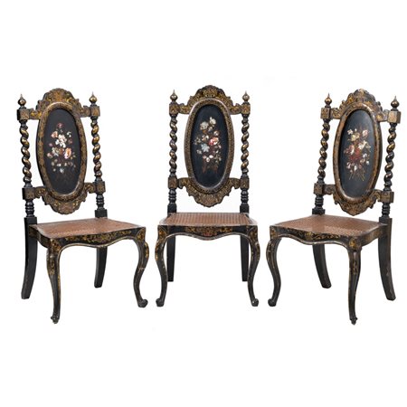 SEI SEDIE di gusto eclettico in legno laccato e dipinto