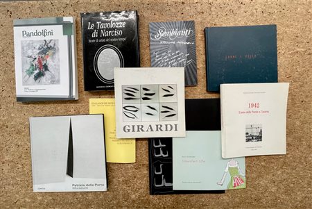 ARTE DEL DOPOGUERRA E CONTEMPORANEA - Scatola contenente numerosi cataloghi