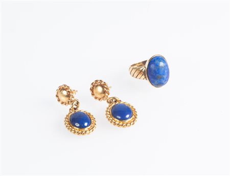  
Parure anello e orecchini in oro e lapislazzuli 
 cm 3, misura 11