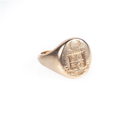  
Anello a sigillo in oro 
 Misura 20