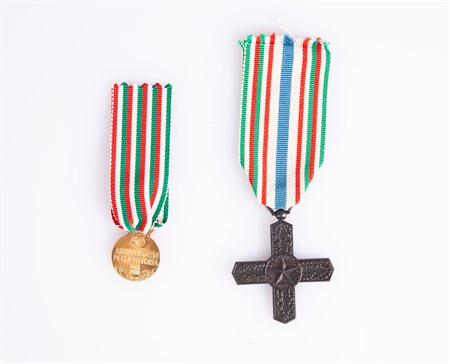 2 medaglie commemorative della I Guerra Mondiale: 50° anniversario della...
