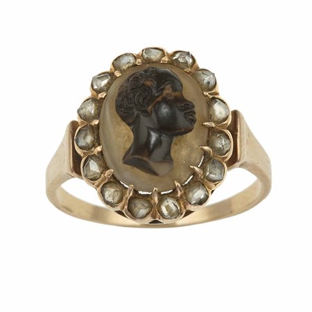 Anello con cammeo in agata "moretto"