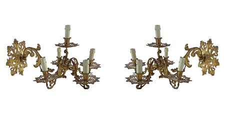 Coppia di applique a cinque luci in bronzo dorato, nineteen° secolo