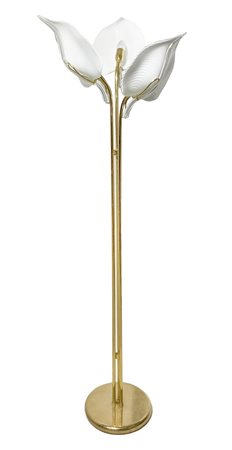 Piantana in metallo dorato a tre luci con vetri a forma di calle