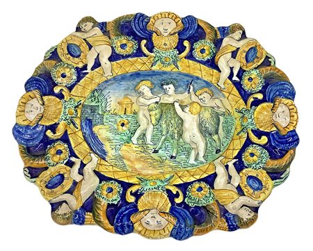Piatto in maiolica con puttini, nineteen° secolo