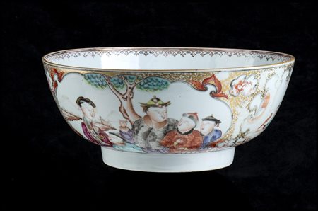 GRANDE CIOTOLA IN PORCELLANA ‘FAMIGLIA ROSA’

Cina, dinastia Qing, metà del XVIII secolo