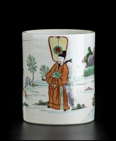 PORTAPENNELLI IN PORCELLANA 'FAMIGLIA VERDE', BITONG
Cina, dinastia Qing, XIX secolo