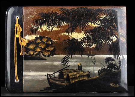 ALBUM PORTAFOTO CON COPERTINA IN LEGNO LACCATO
Vietnam, XX secolo