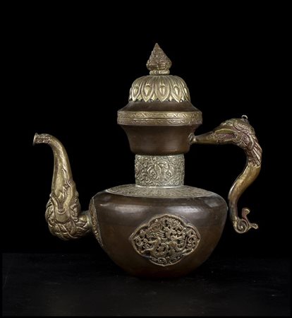 VERSATOIO IN METALLO
Tibet, XX secolo