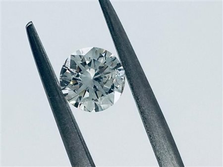 DIAMANTE 0,62 CT COLORE I - PUREZZA SI3 - TAGLIO BRILLANTE - INCISO AL LASER...
