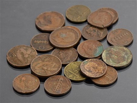 LOTTO DI 21 MONETE DEL REGNO D'ITALIA composto da: 5 centesimi 10 centesimi
