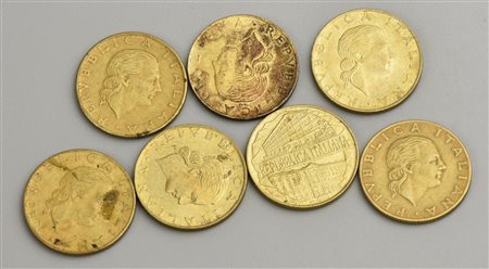 LOTTO DI LIRE ITALIANE composto da 7 monete da 200 lire vari anni di coniazione